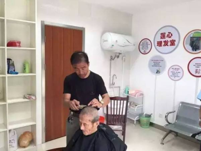 老小區(qū)標(biāo)配理發(fā)室 產(chǎn)品與用戶思維下的社區(qū)服務(wù)密碼